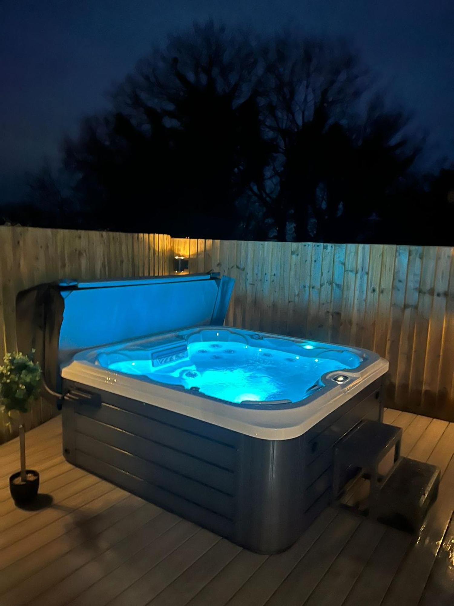No 1 The Paddock - Spacious Holiday Home With A Hot Tub Bude Dış mekan fotoğraf